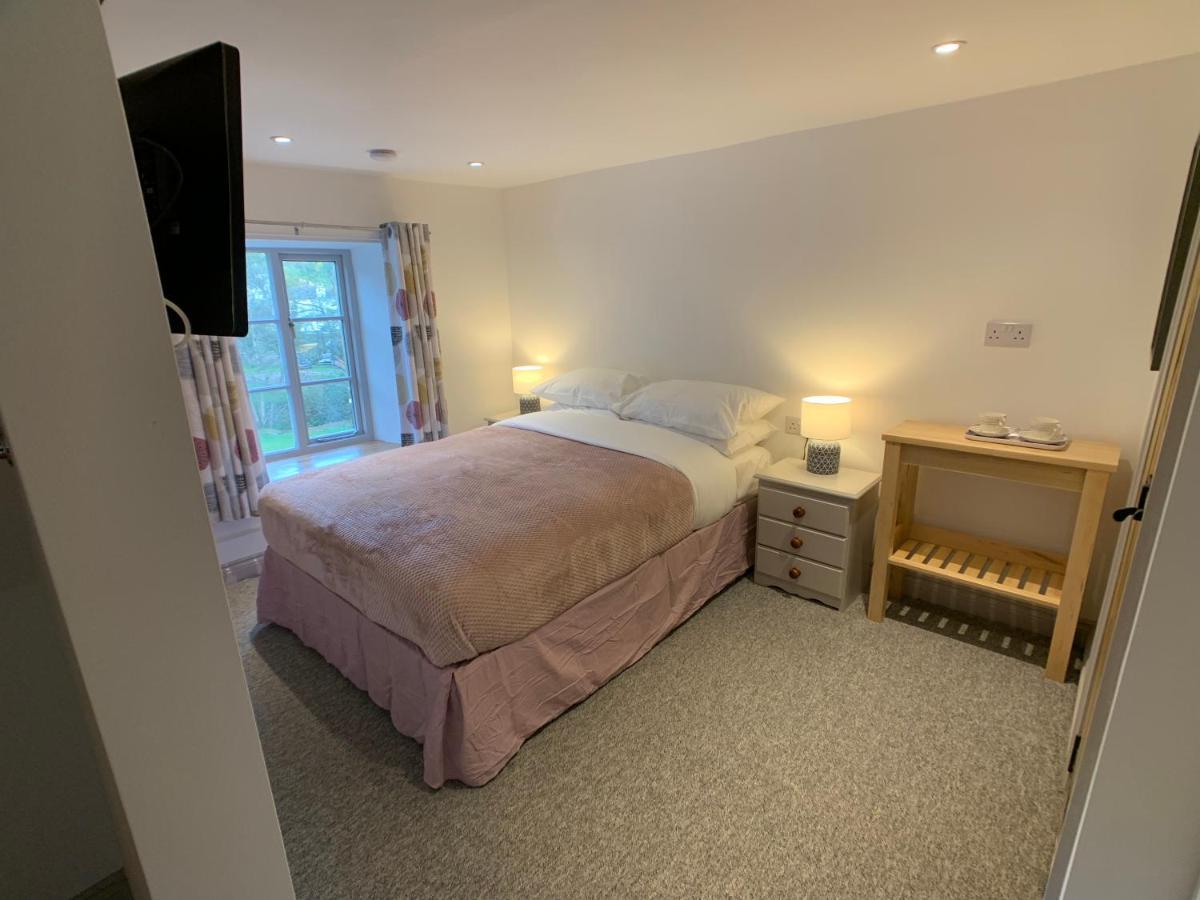 Swan House Tea Room And Bed & Breakfast Lydney Bagian luar foto