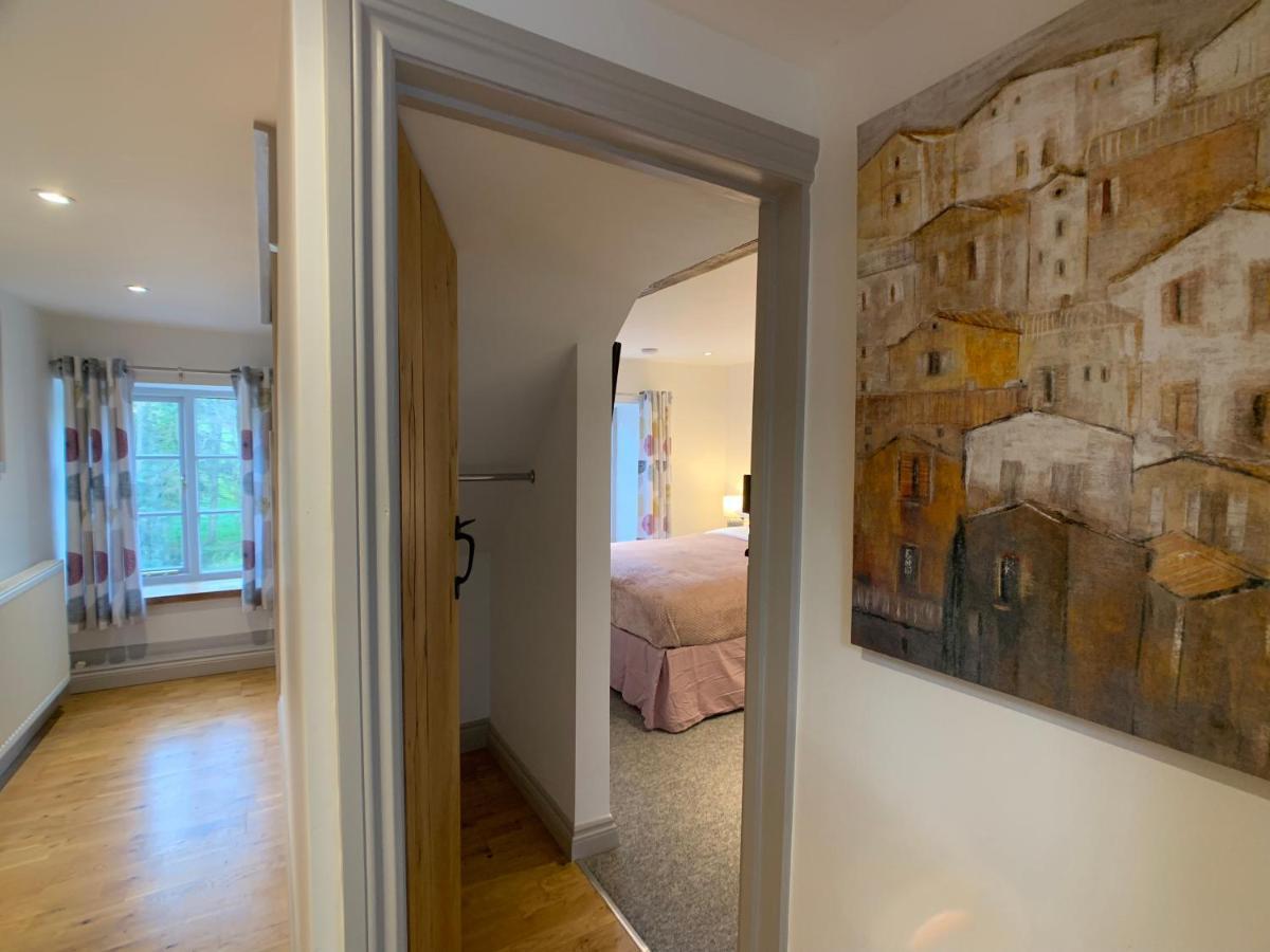 Swan House Tea Room And Bed & Breakfast Lydney Bagian luar foto